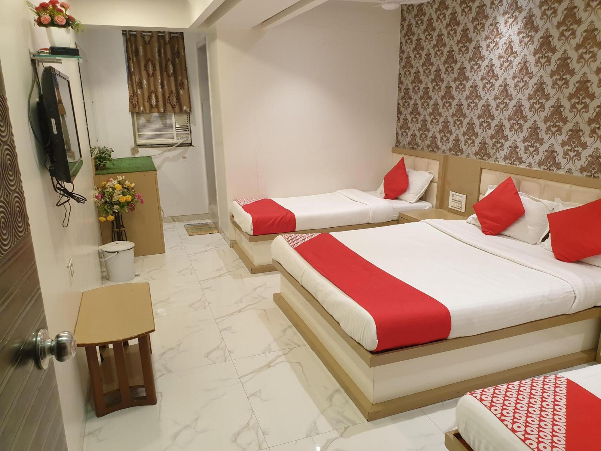 Hotel Gulf Мумбай Екстериор снимка