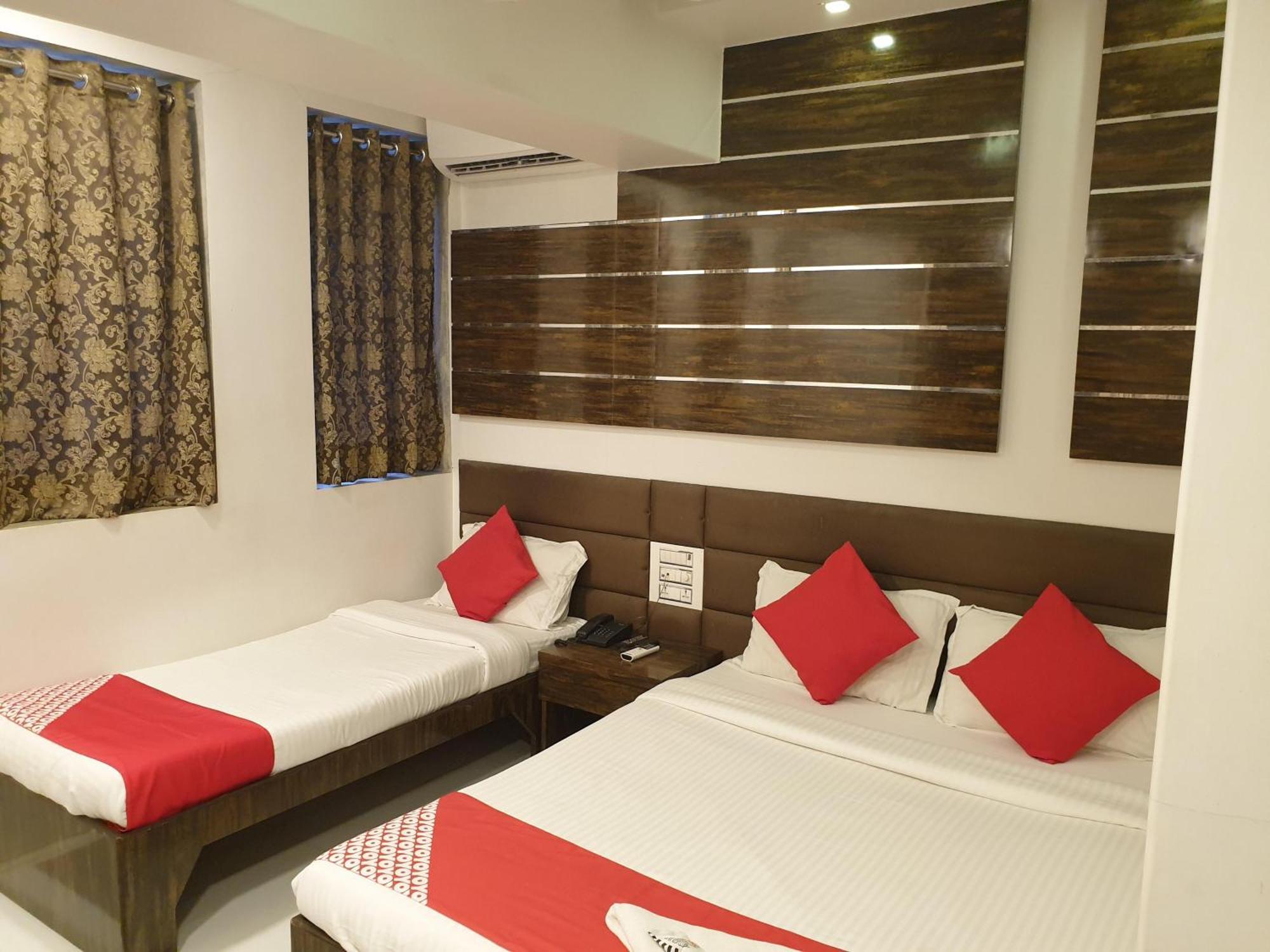 Hotel Gulf Мумбай Екстериор снимка